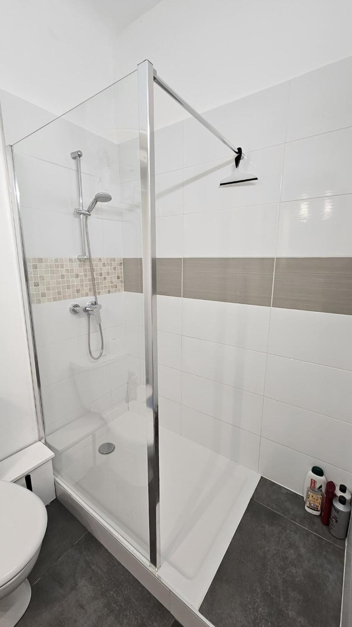 Calme, Piscine - Proche Thermes Et Centre Appartement *